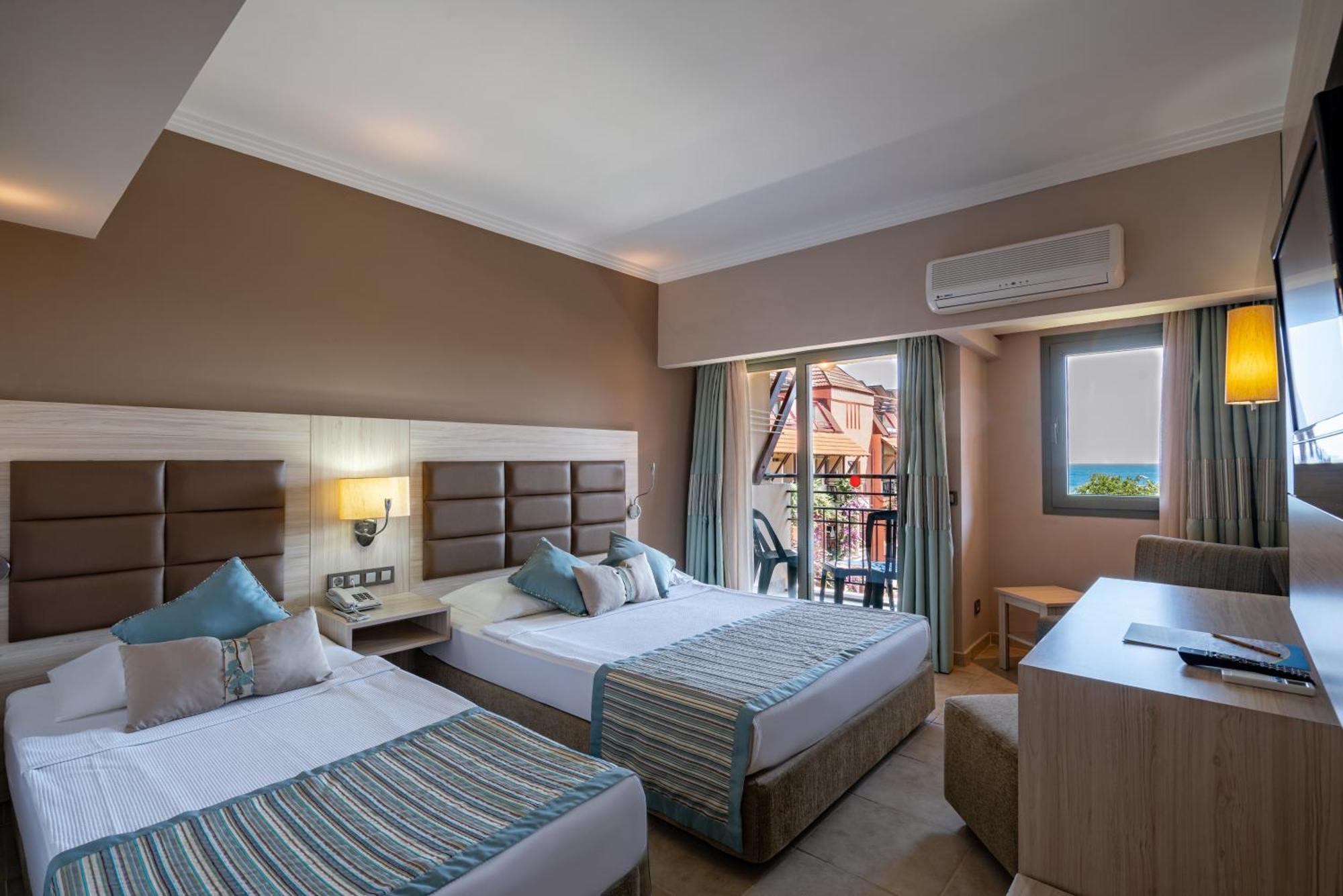 Palmeras Beach Hotel Ultra All Inclusive 코나키 외부 사진